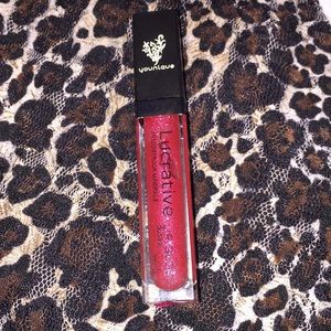 Lucrative lip gloss